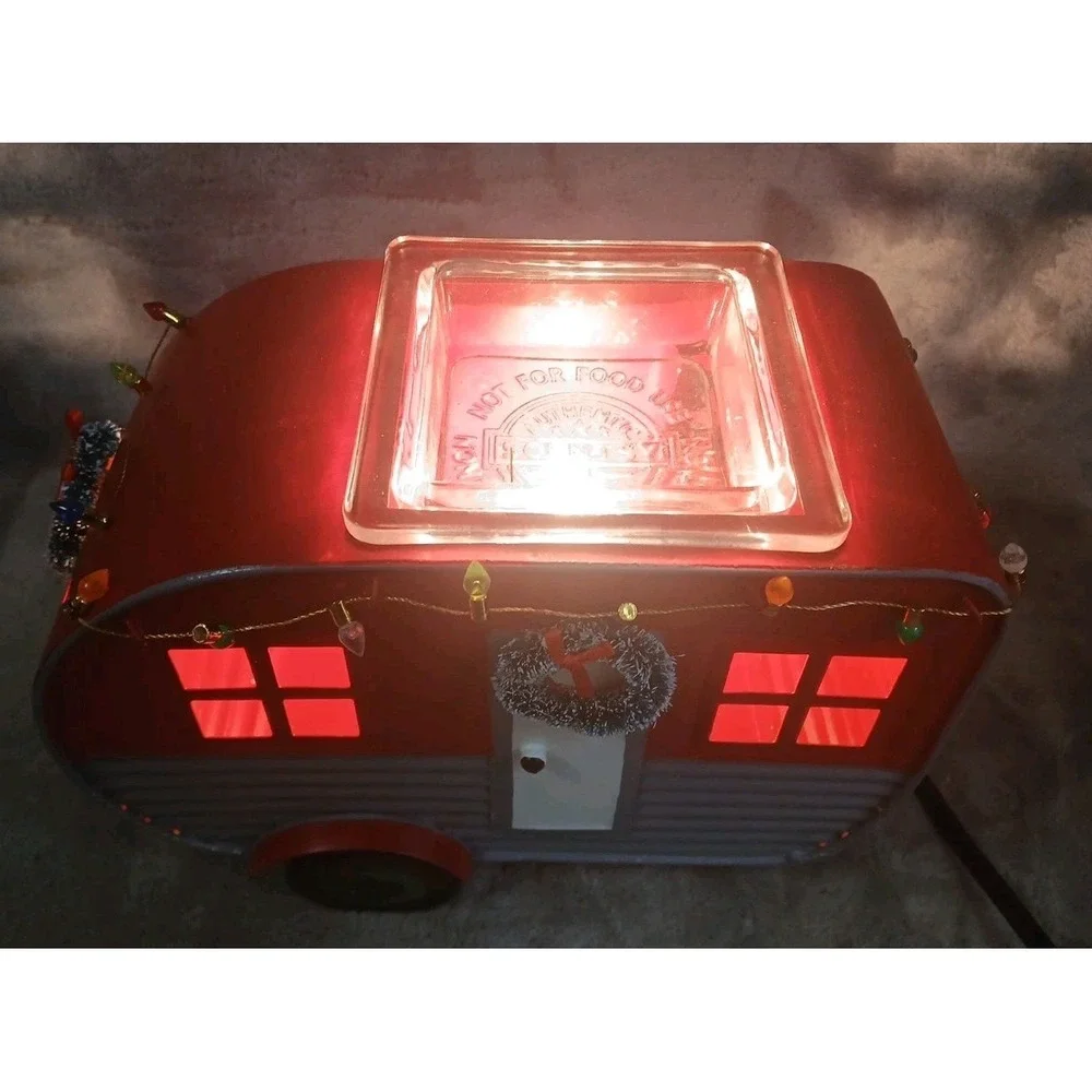 Scentsy‎ Christmas Camper Wax Warmer Winter Holiday Lights Wreath Metal READ